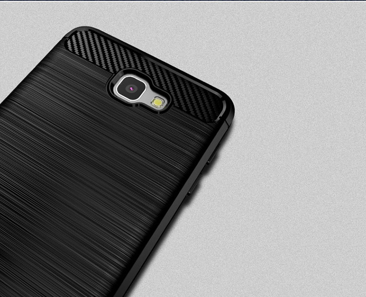 Ốp Lưng Samsung Galaxy A5 2017 Chống Sốc Hiệu Likgus Cao Cấp Giá Rẻ được làm bằng chất liệu TPU mền giúp bạn bảo vệ toàn diện mọi góc cạnh của máy rất tốt lớp nhựa này khá mỏng bên ngoài kết hợp thêm bên trên và dưới dạng carbon rất sang trọng.